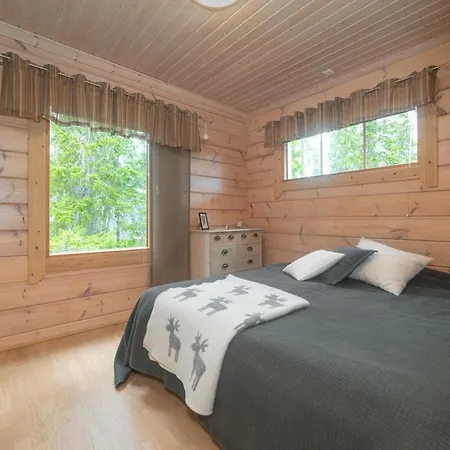 Villa Lumikenkae - Cozy Retreat & Private Sauna Kuusamo