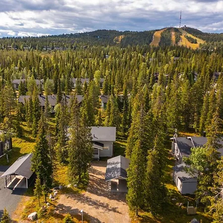 Villa Lumikenkae - Cozy Retreat & Private Sauna Kuusamo