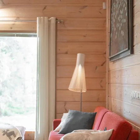 Lumikenkae - Cozy Retreat & Private Sauna Villa *