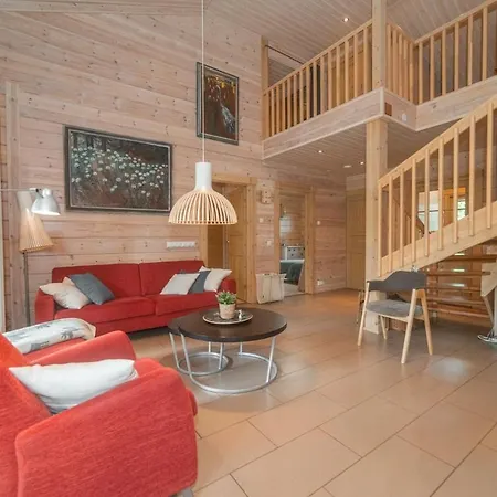 Villa Lumikenkae - Cozy Retreat & Private Sauna *