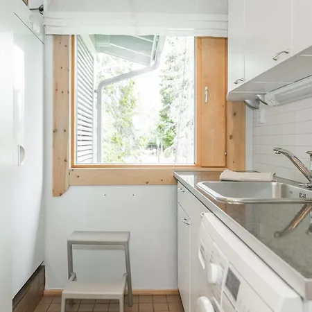 Villa Lumikenkae - Cozy Retreat & Private Sauna