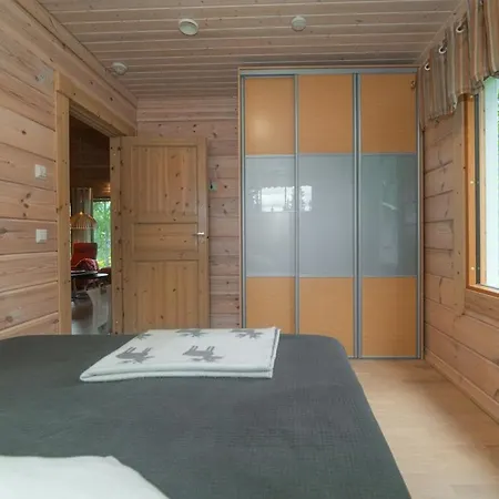 Lumikenkae - Cozy Retreat & Private Sauna *