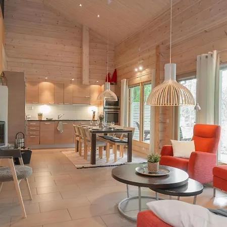 Lumikenkae - Cozy Retreat & Private Sauna Villa *
