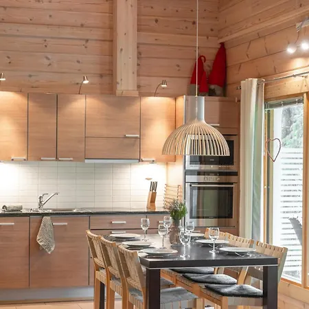 Lumikenkae - Cozy Retreat & Private Sauna