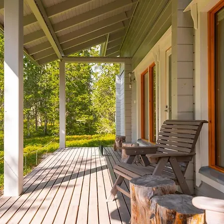 Villa Lumikenkae - Cozy Retreat & Private Sauna Kuusamo