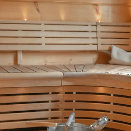 Lumikenkae - Cozy Retreat & Private Sauna Villa *