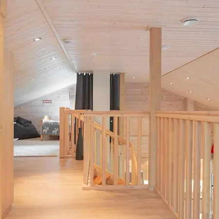 Lumikenkae - Cozy Retreat & Private Sauna Villa *